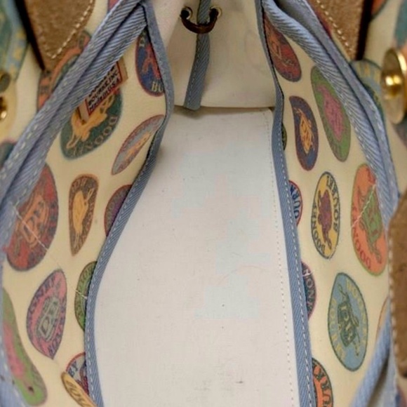 Dooney & Bourke Medallion Print Coated Canvas Satchel – Y2K Collector’s Gem - Picture 5 of 5